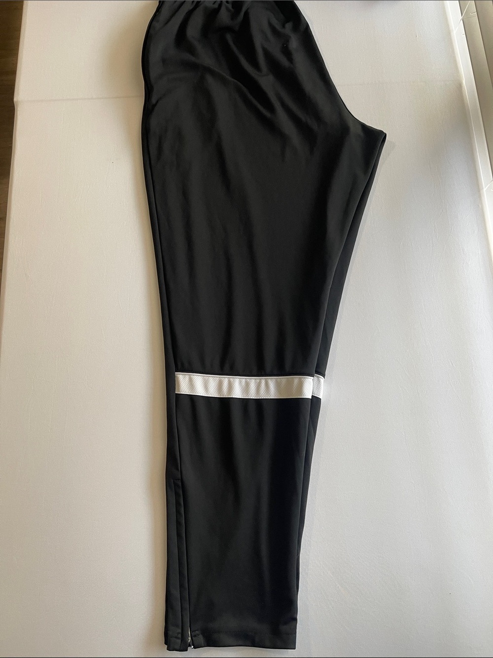 Nike - Picture 3 of 4